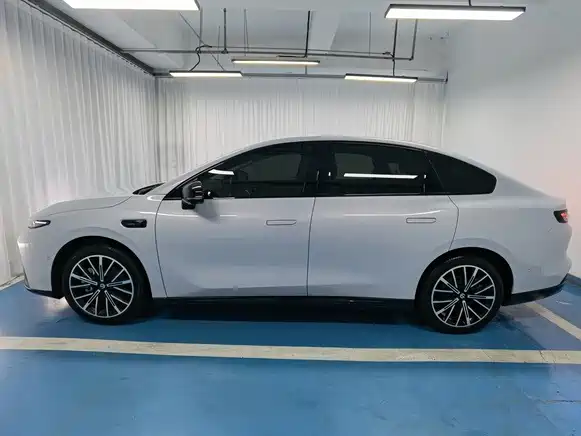 2026 Leapmotor B01