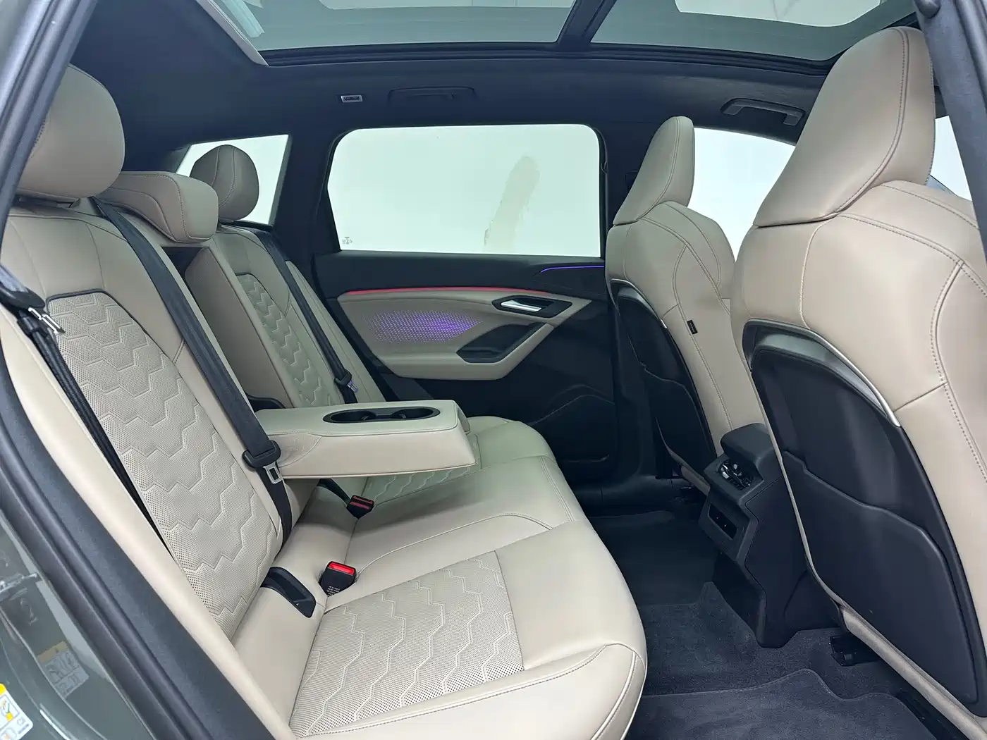 Audi Q6L e-tron 2025 Model Pioneer Edition фото 6
