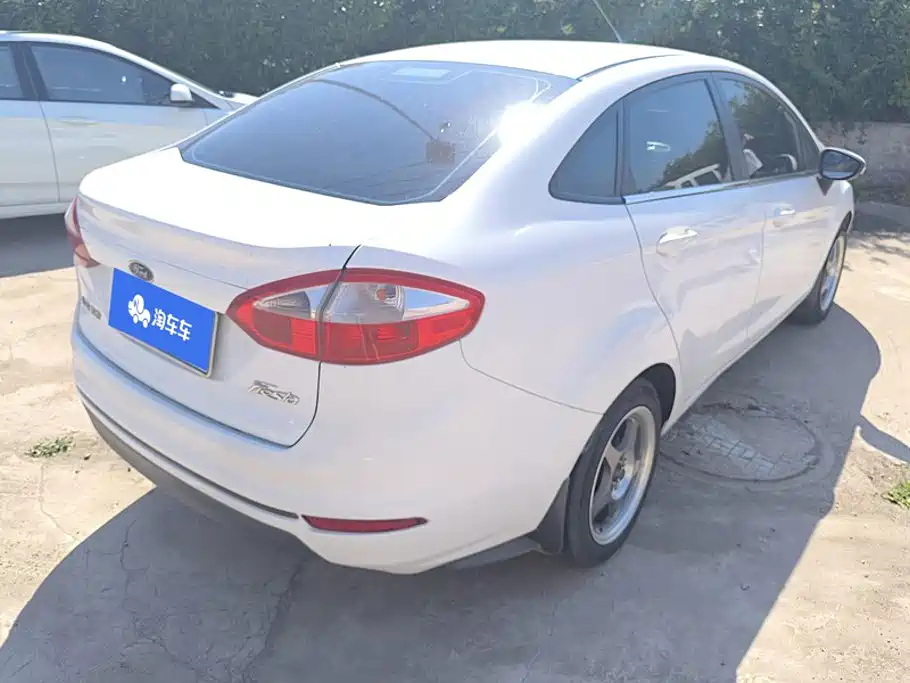 2015 Ford Fiesta