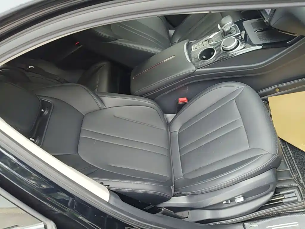 Hongqi HS3 2025 2024 1.5T Virtue Edition
