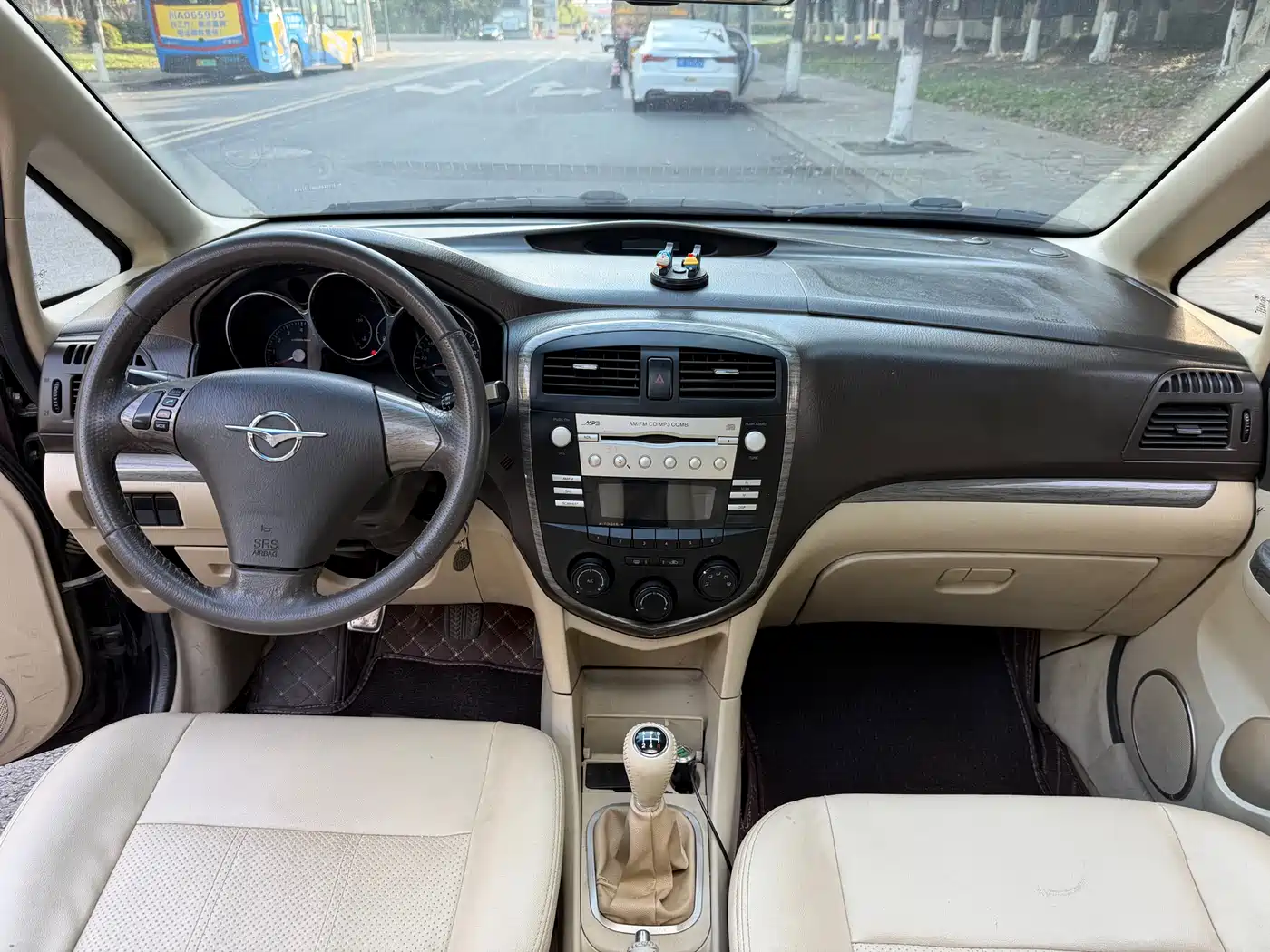 Haima Premacy 2014 2014 1.6L Manual 7-seater Pioneer Edition