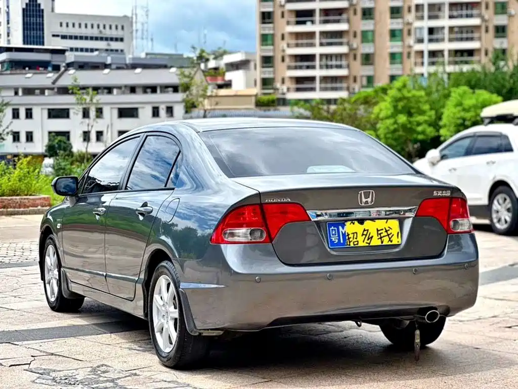 Фото 5 - Honda Civic