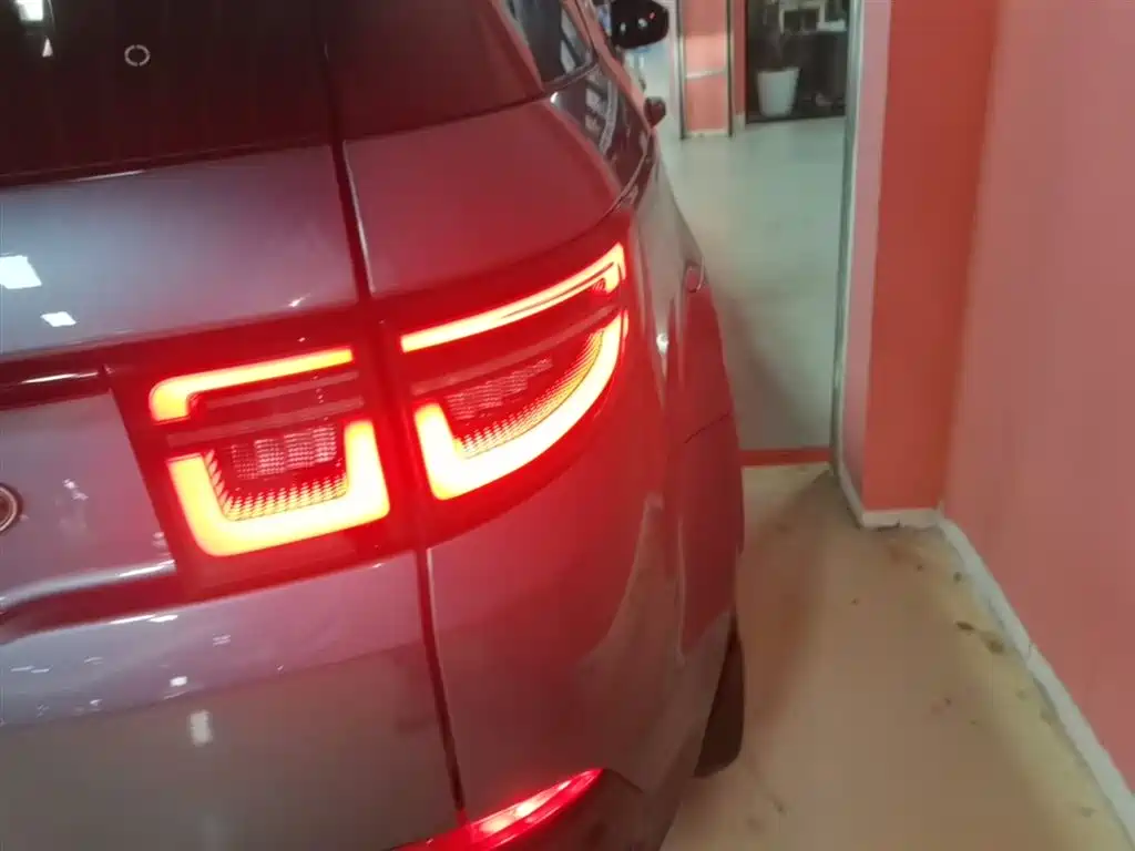 Land Rover Discovery Sport 2020 249PS R-Dynamic Performance Tech 5-seater фото 8