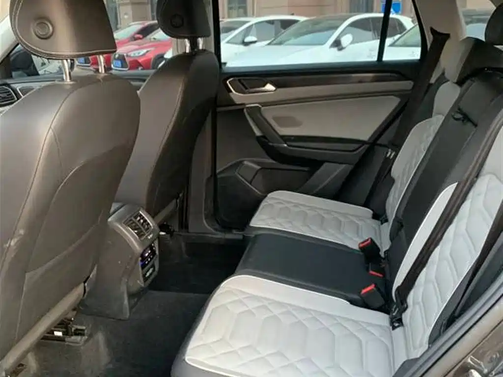 Volkswagen Tayron 2023 280TSI 2WD Luxury Plus Advanced Edition фото 10
