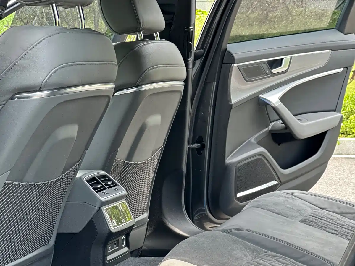 Audi A6L 2020 55 TFSI quattro Flagship Dynamic фото 6
