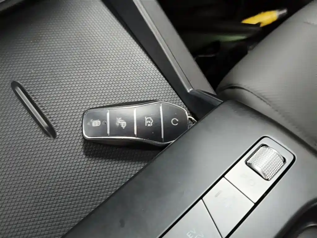 BYD Qin L 2026 Model DM-i Smart Drive Edition 128KM Pioneer фото 9