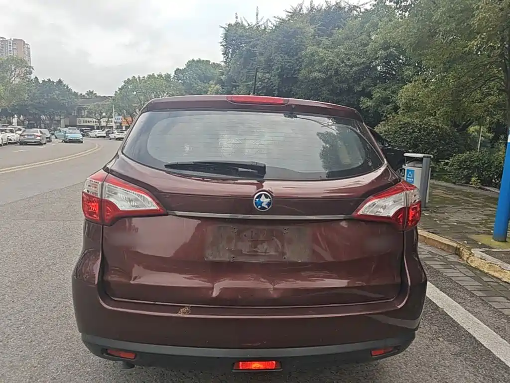 Venucia T70 2016 2015 1.6L Manual Ruixing Edition