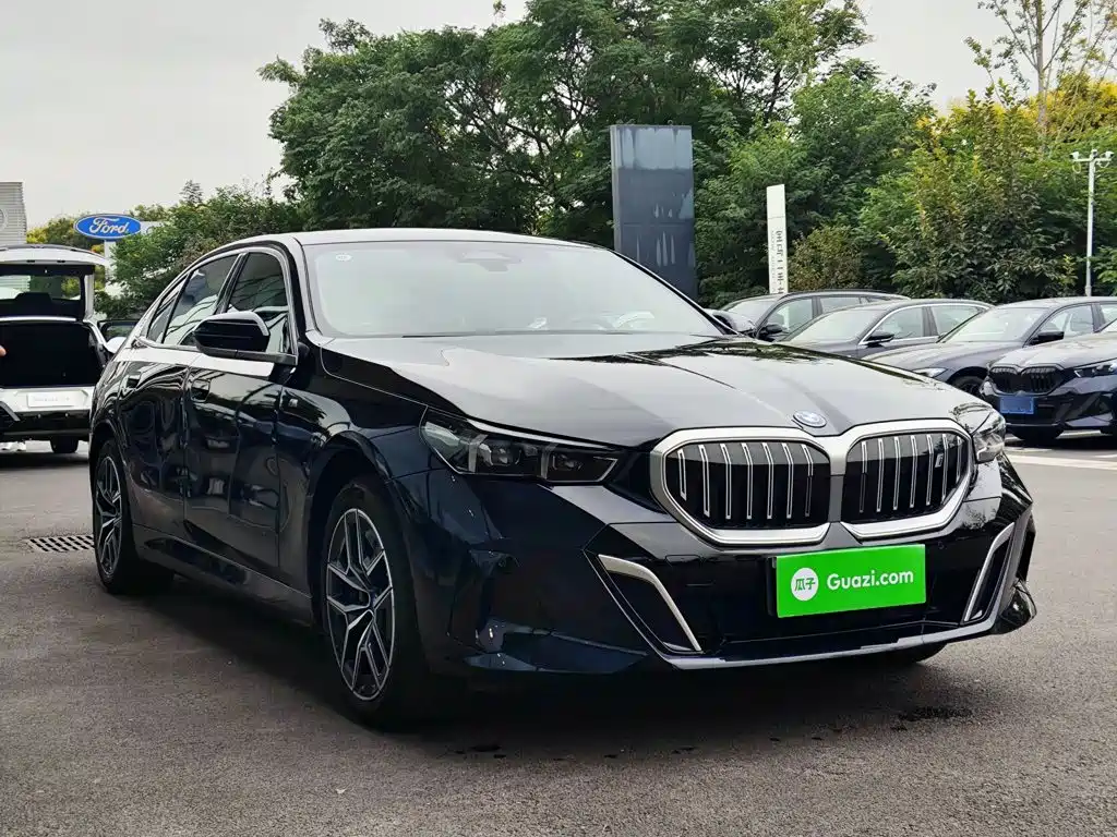 2026 BMW i5