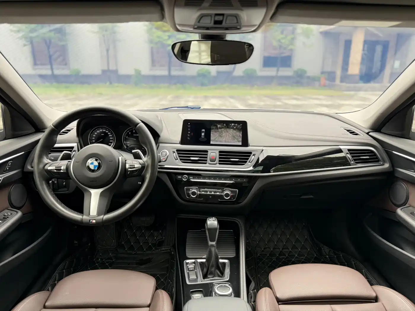 BMW 1 Series 2019 120i Leading M Sport Package фото 9