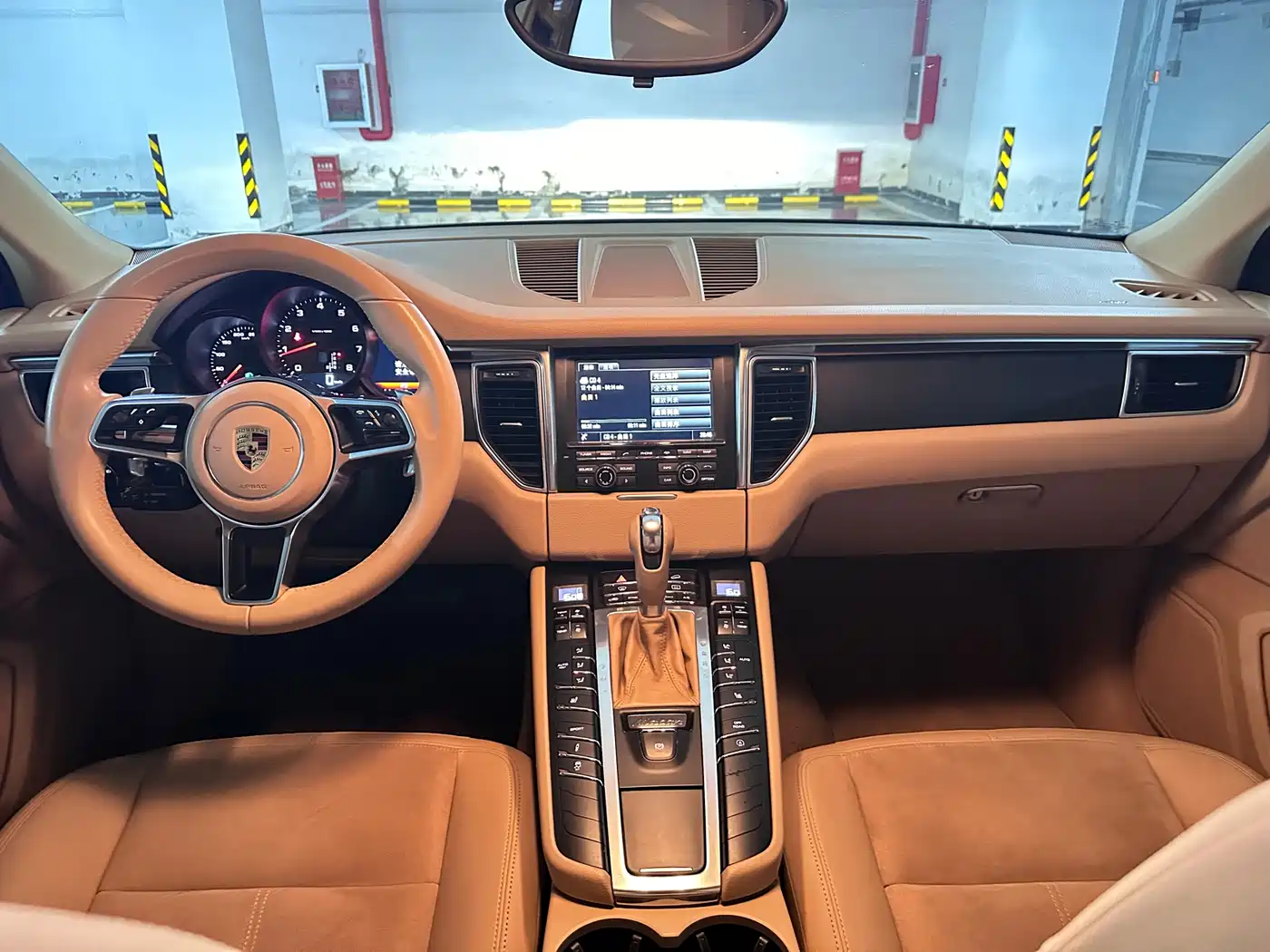 Porsche Macan 2016 Macan 2.0T фото 17