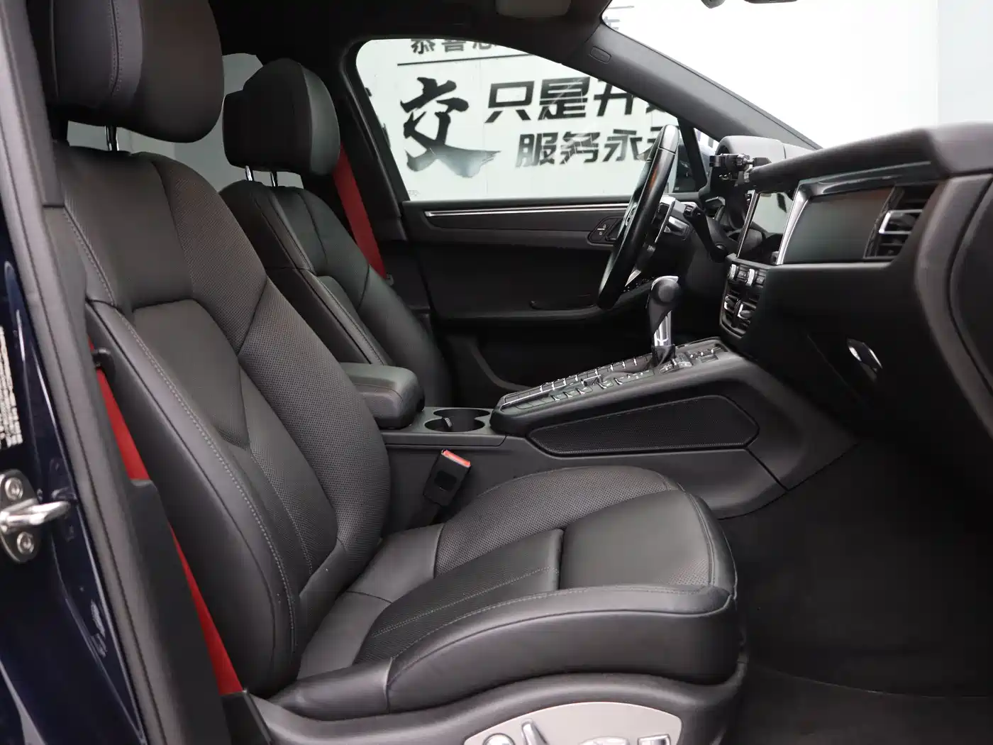 Porsche Macan 2018 Macan 2.0T фото 22
