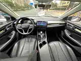 Фото 18 - Roewe i5