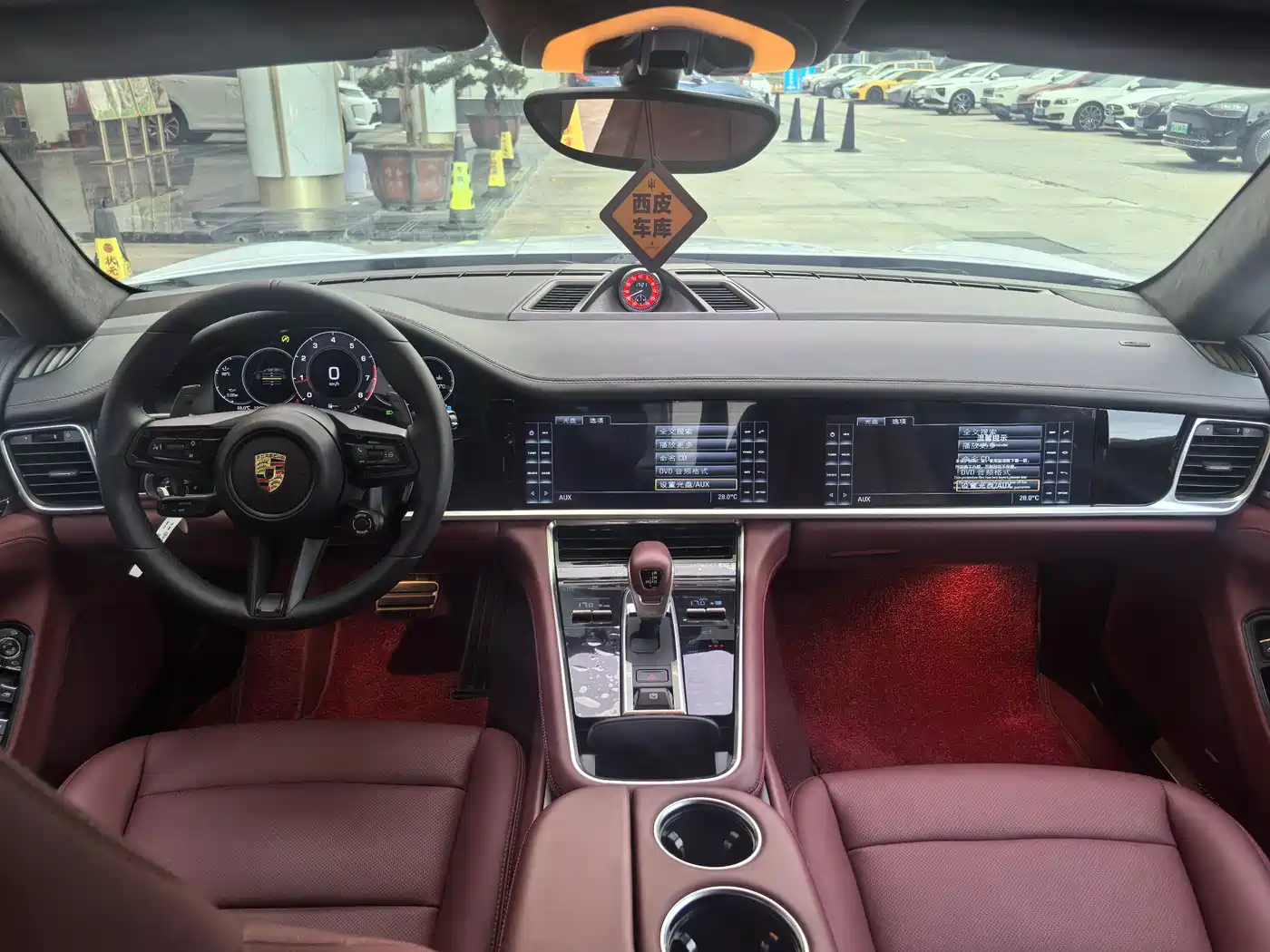 Porsche Panamera 2010 Panamera 4 3.6L фото 9