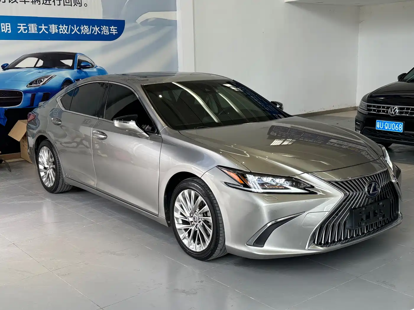 LEXUS ES
