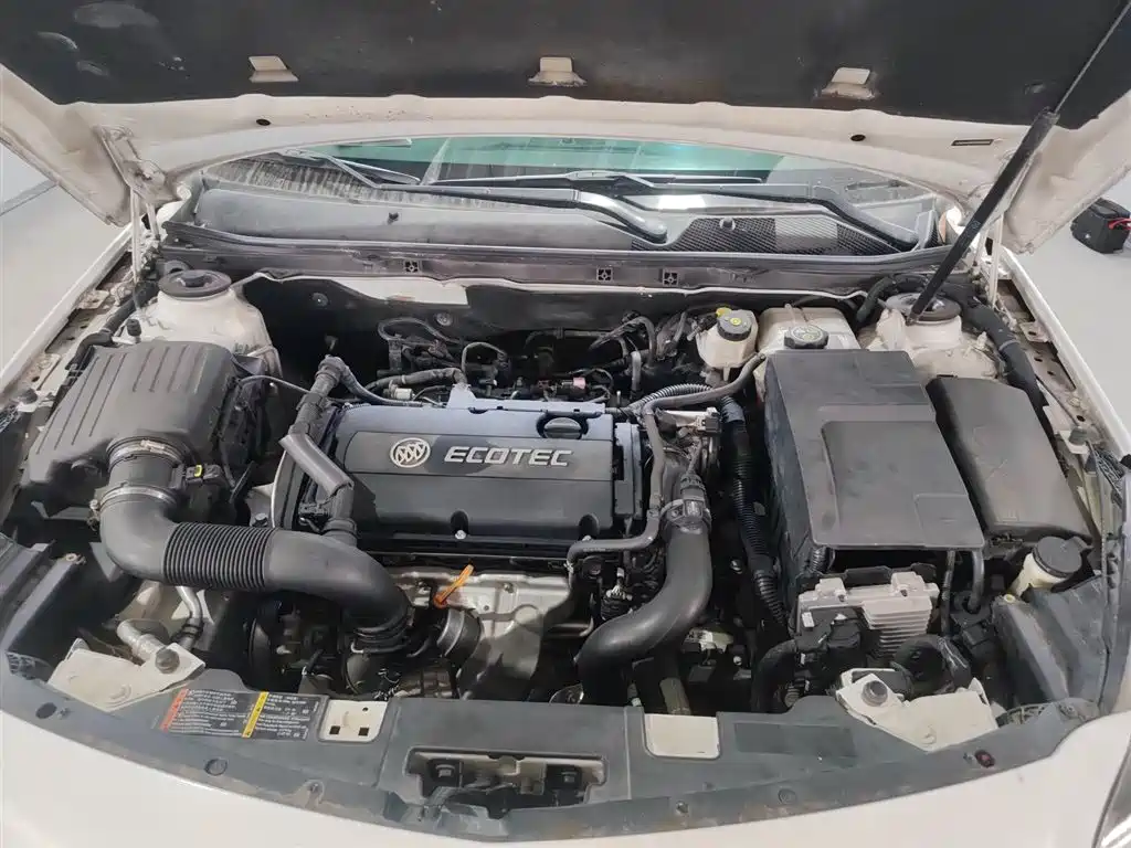 Buick Regal 2015 1.6T Leading Tech Edition фото 16