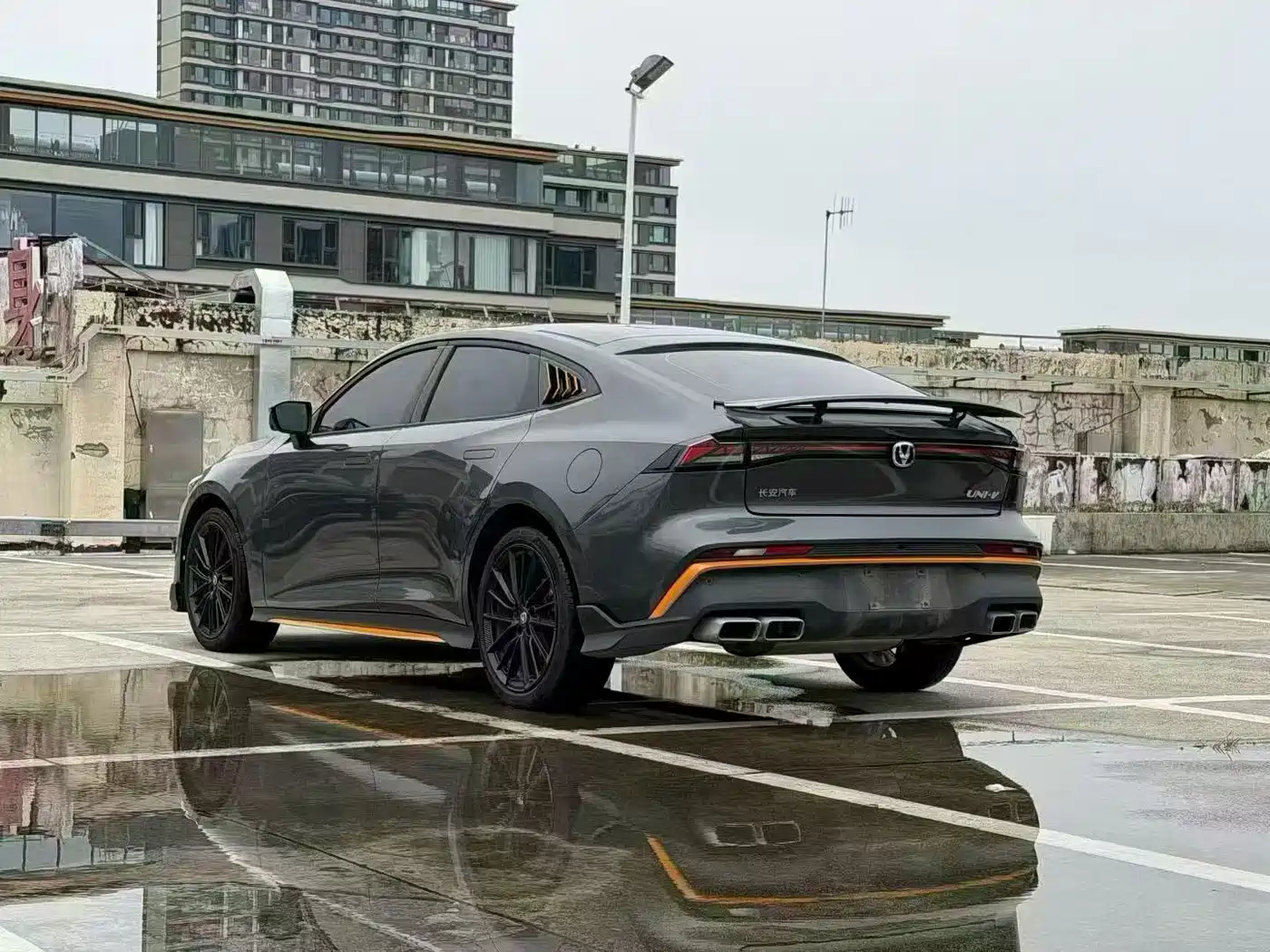 Changan UNI-V 2025 2025 1.5T 500Bar Premium Sport Model