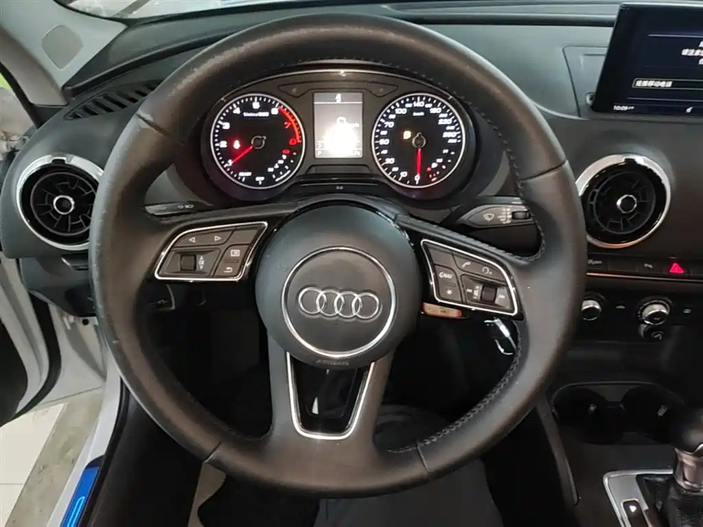 Audi A3 2017 Sportback 35 TFSI Fashion фото 11