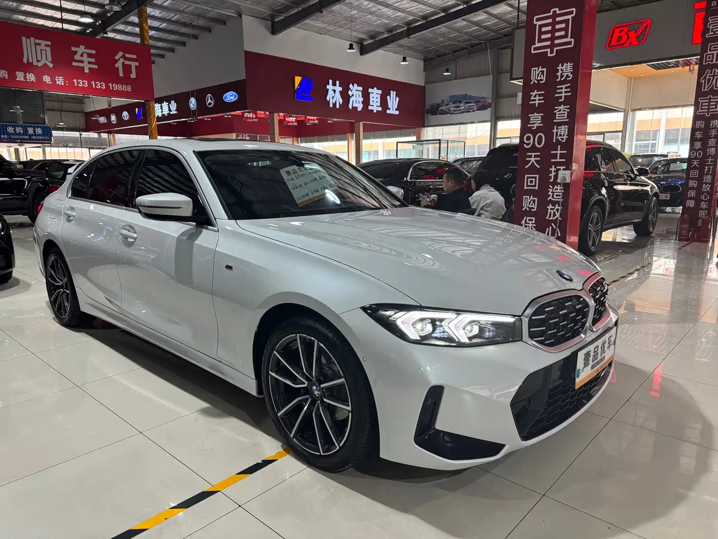 BMW 3 Series 2024 325Li M Sport Package фото 3