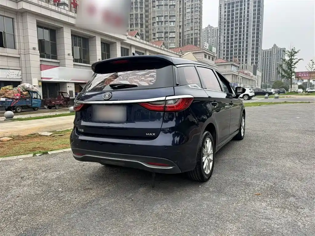 BYD Song MAX 2019 1.5T Manual Smart Connection Rui Yi 7-seater China V фото 11