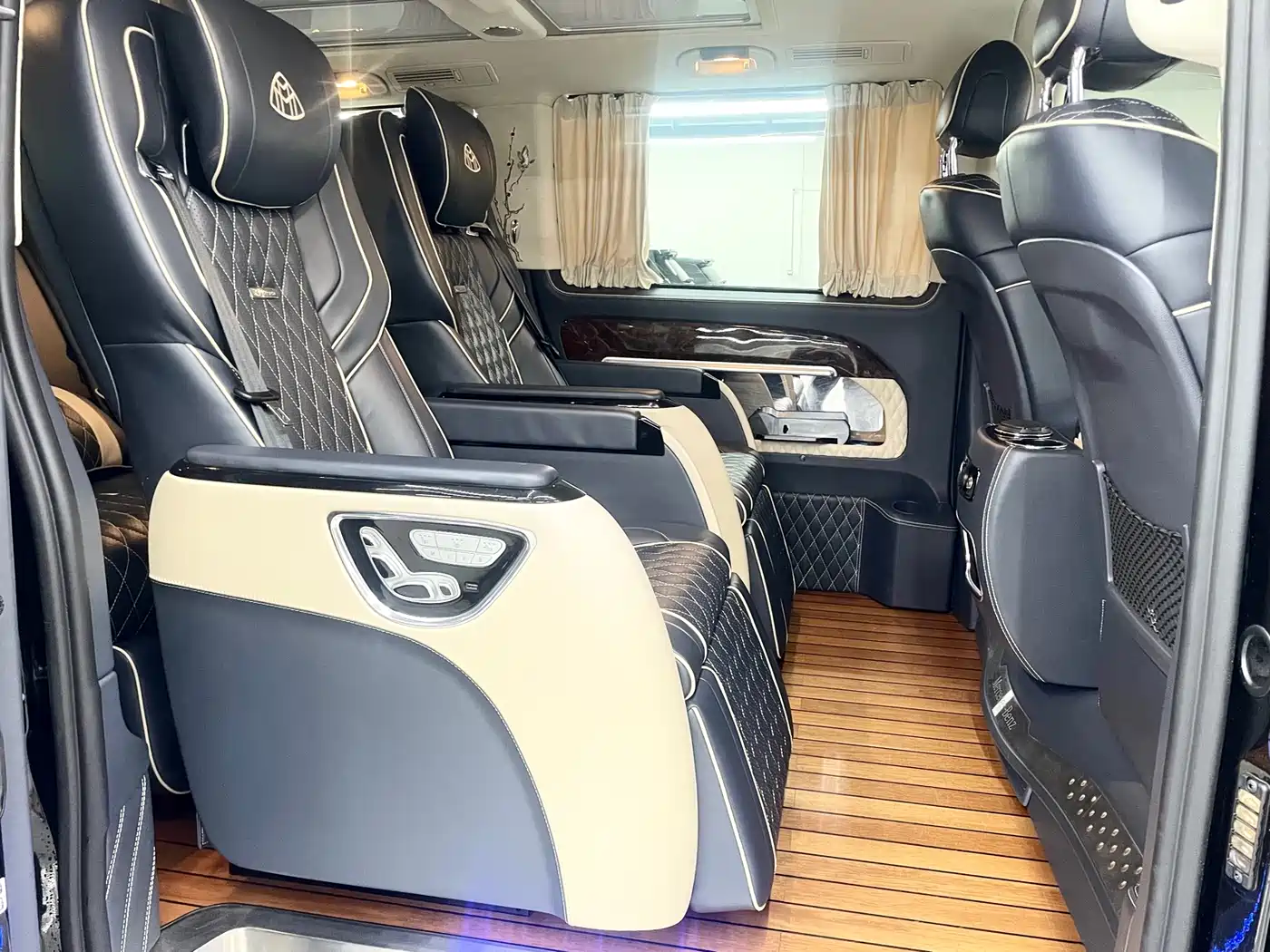 Mercedes-Benz Vito 2018 2.0T Business Edition China VI фото 14