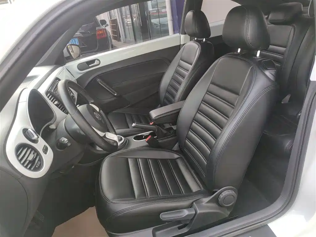 Volkswagen Beetle 2015 180TSI фото 15