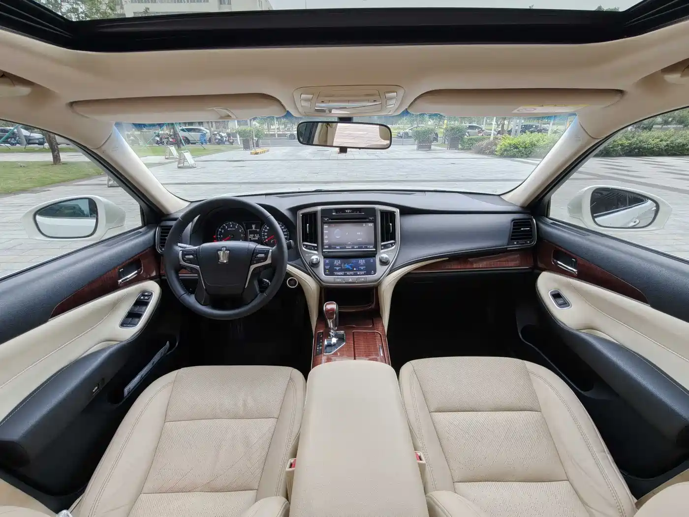 Toyota Crown 2015 2.0T Fashion фото 14
