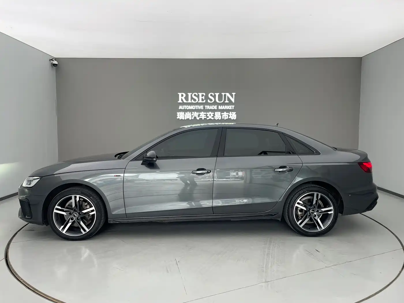 Audi A4L 2022 40 TFSI Luxury Dynamic фото 12