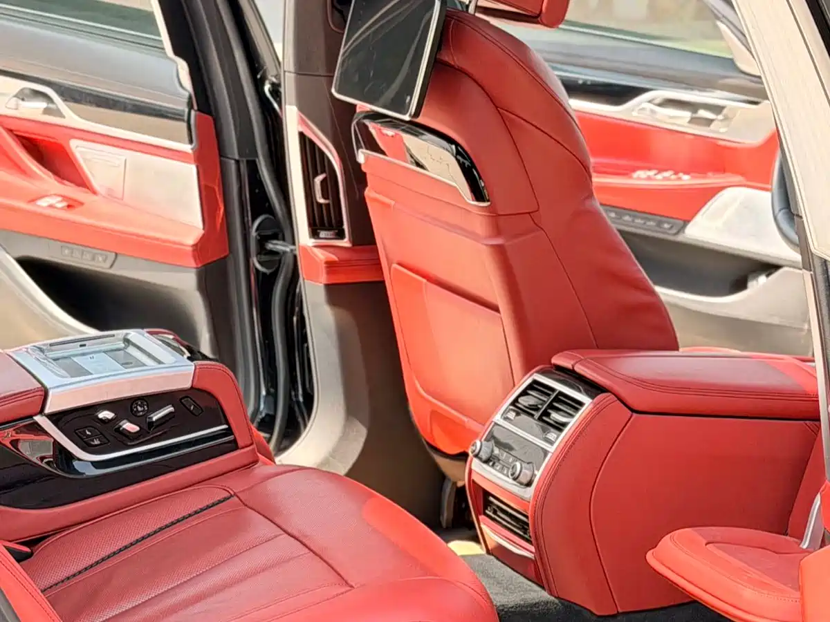 BMW 7 Series 2018 740Li Leading Type M Sport Package фото 9