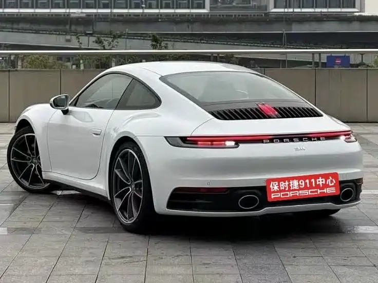 Porsche 911 2023 Carrera 3.0T фото 4