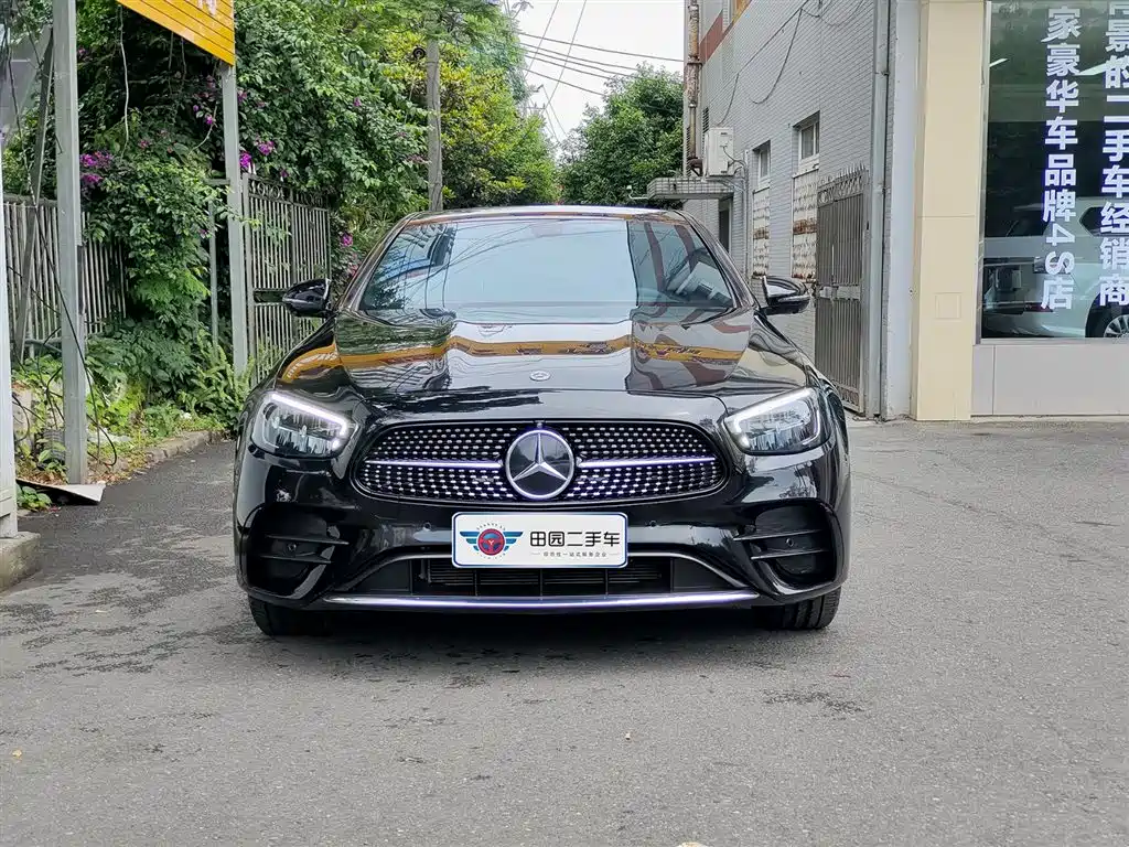 Mercedes-Benz E-Class 2022 E 300 L Sport Fashion фото 2