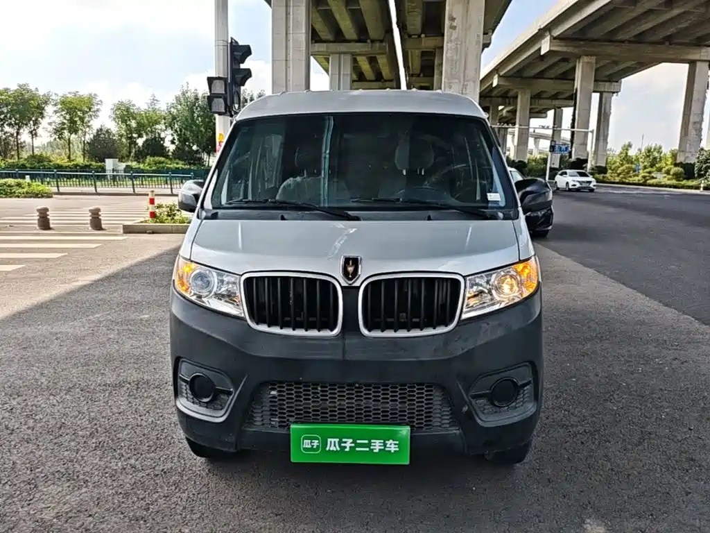 Jinbei Little Sea Lion X30 2024 2023 1.5L Super Comfort Van 2/5 Seats Non-AC SWC15M