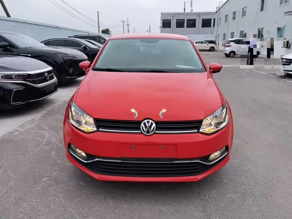 Volkswagen Polo 2014 1.6L Automatic Comfort Edition фото 3