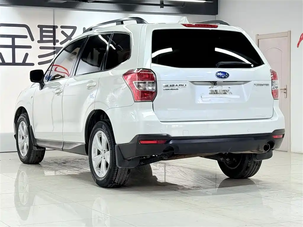 Subaru Forester 2014 2.5i Automatic Elite Edition фото 4