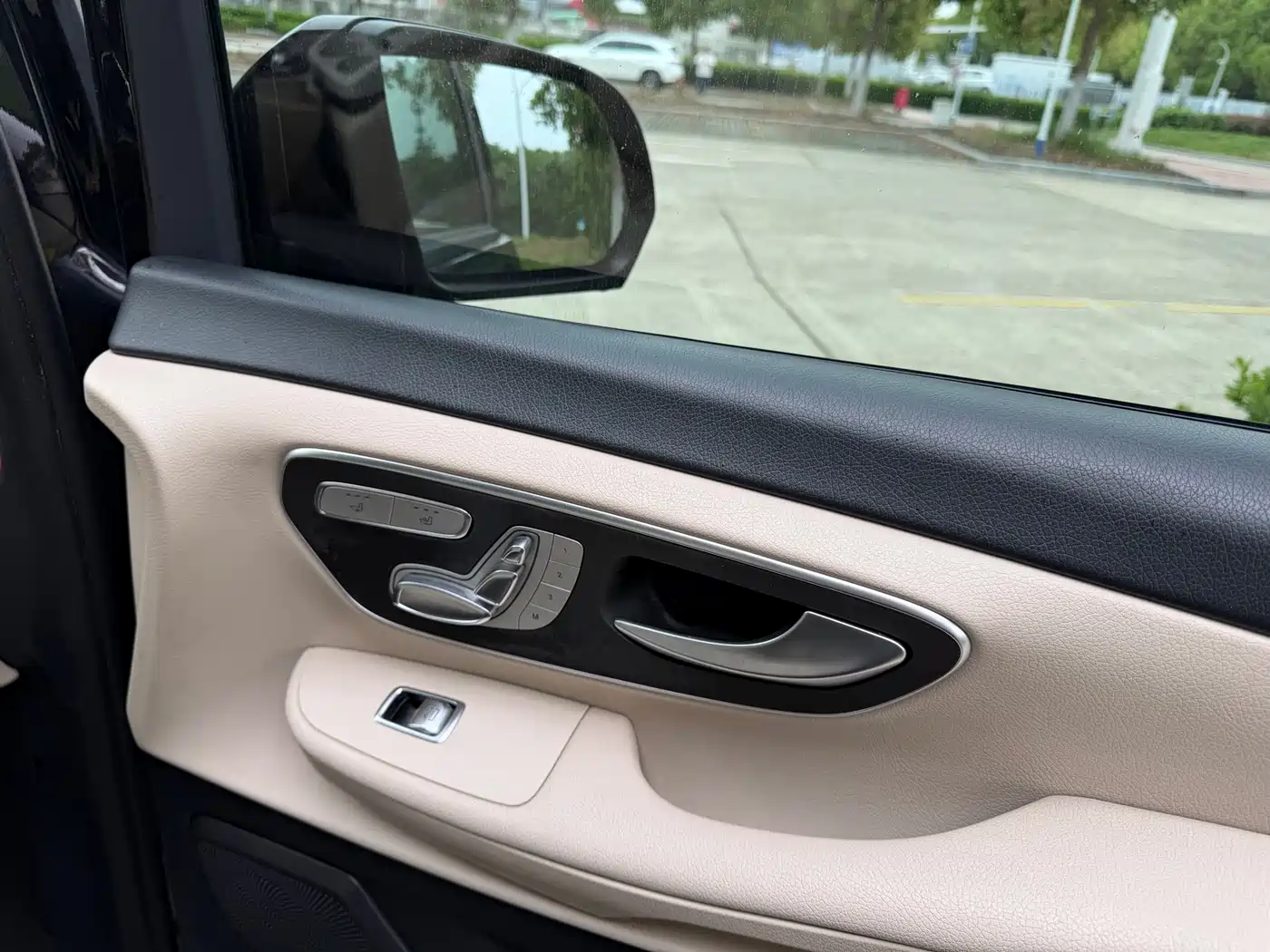 Mercedes-Benz V-Class 2018 V 260 Navigator Edition China VI фото 12