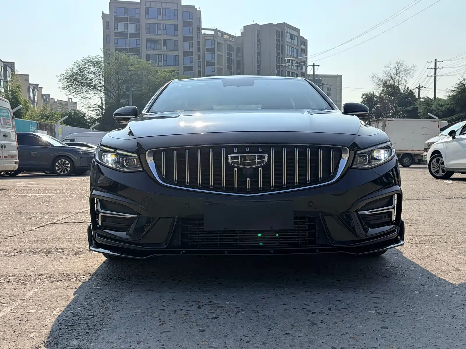 Фото 2 - Geely Preface