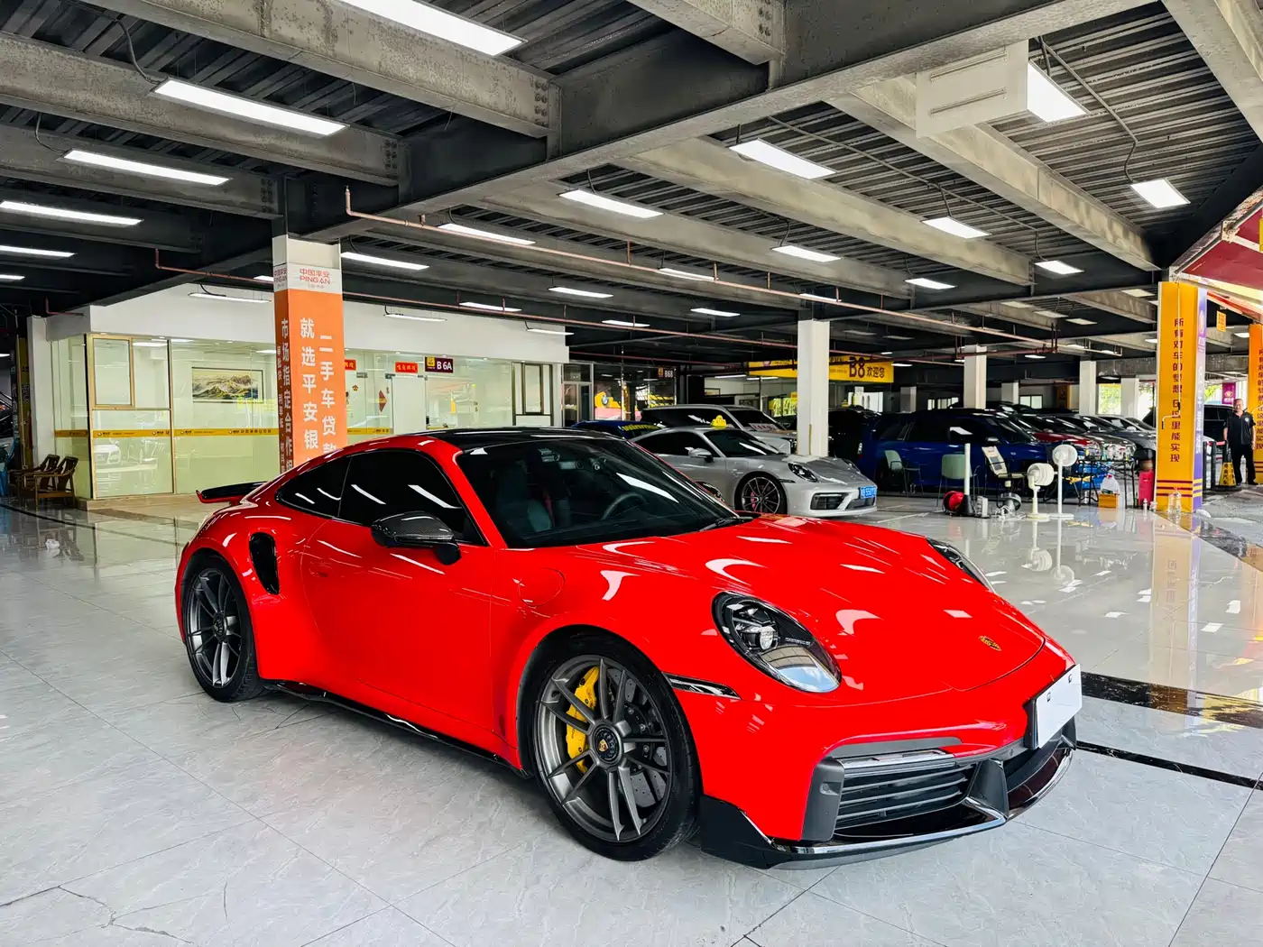Porsche 911 2023 Turbo S 3.7T фото 3