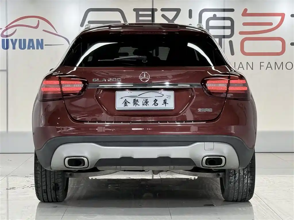 Mercedes-Benz GLA 2018 GLA 200 Dynamic фото 5