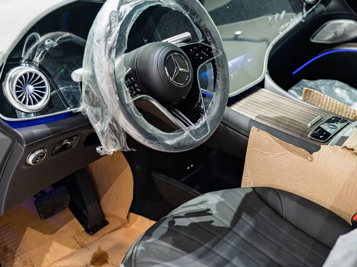 Mercedes-Benz EQS SUV 2026 2025 Model 500 4MATIC