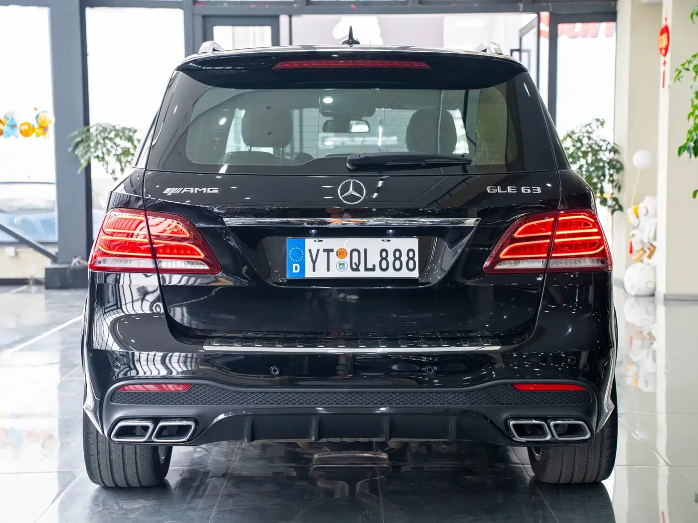 Mercedes-Benz GLE AMG 2015 AMG GLE 63 4MATIC фото 6
