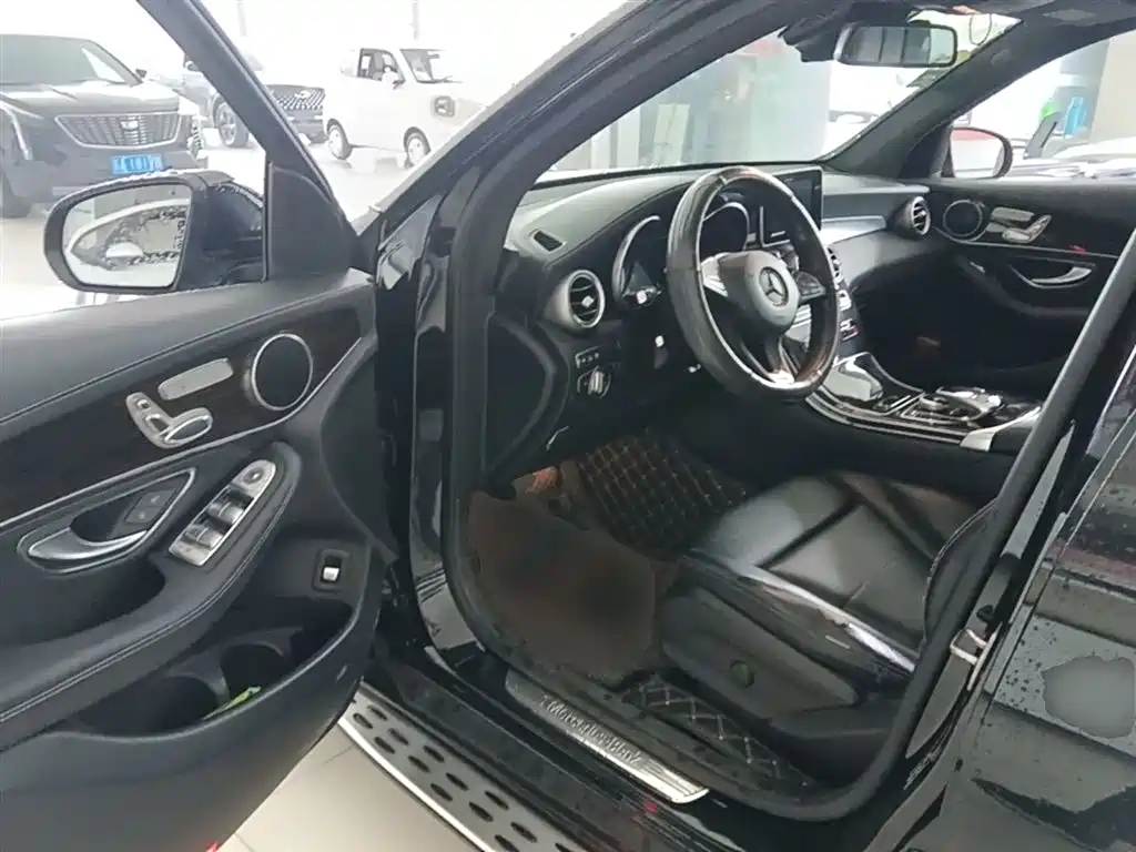 Mercedes-Benz GLC 2017 GLC 260 4MATIC Luxury фото 16