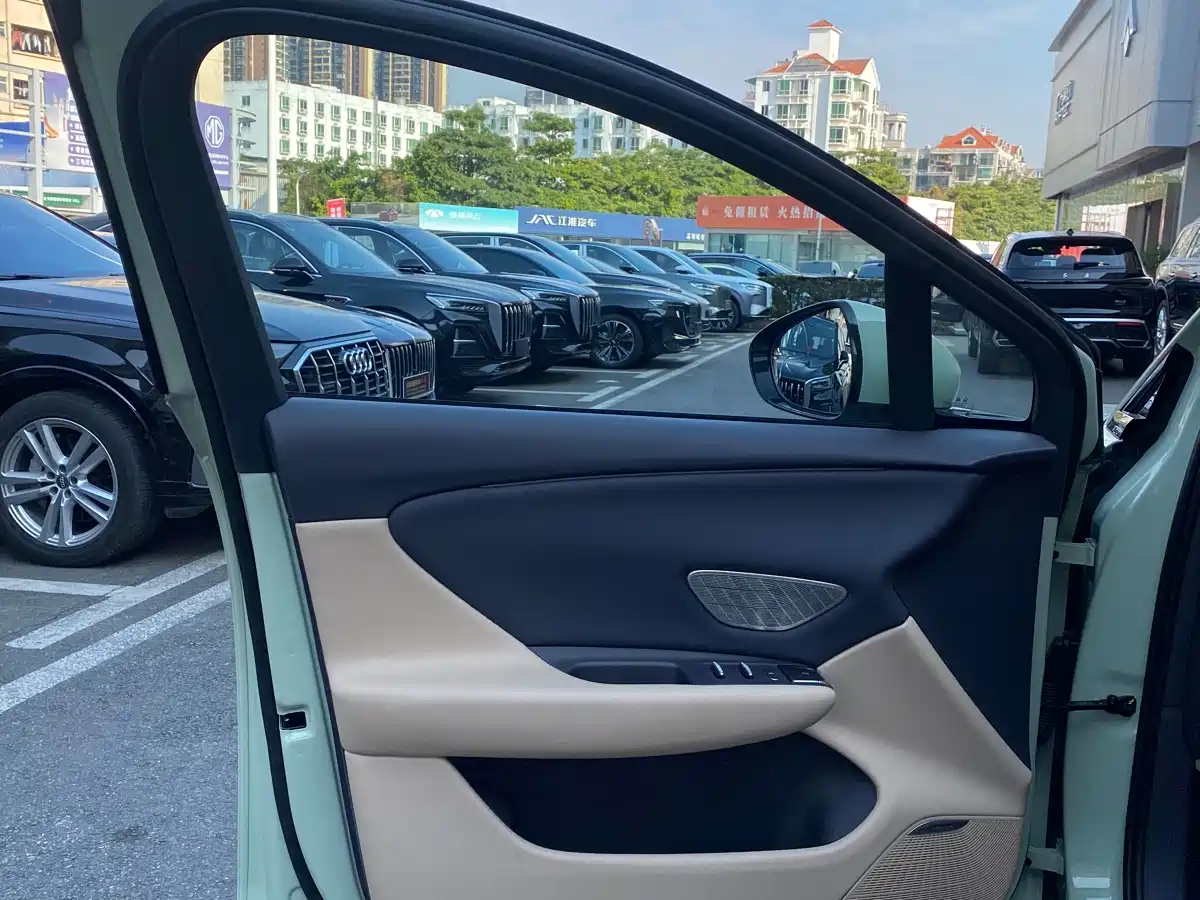 Hongqi HONGQI TIANGONG 06