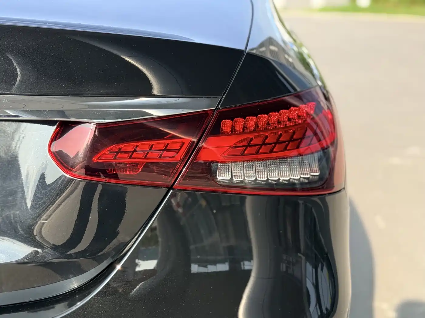 Mercedes-Benz E-Class 2022 Second Facelift E 300 L Luxury фото 8