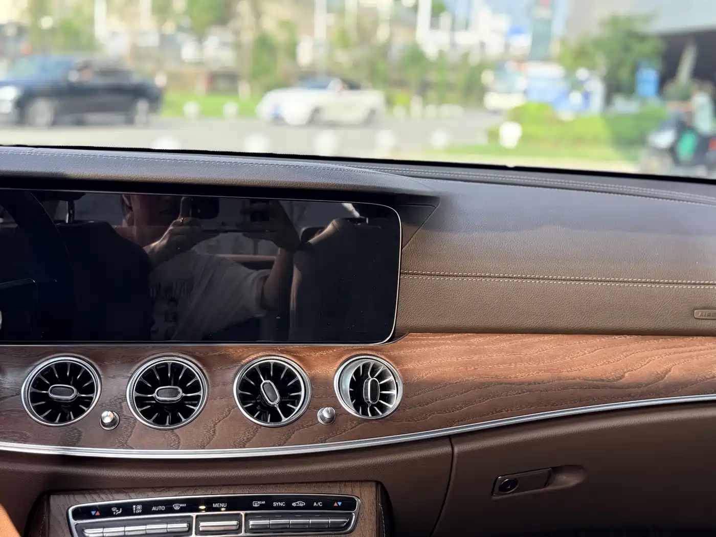 Mercedes-Benz E-Class 2022 Second Facelift E 300 L Luxury фото 18