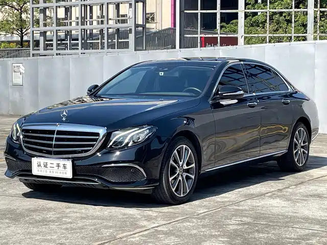 MERCEDES-BENZ E CLASS