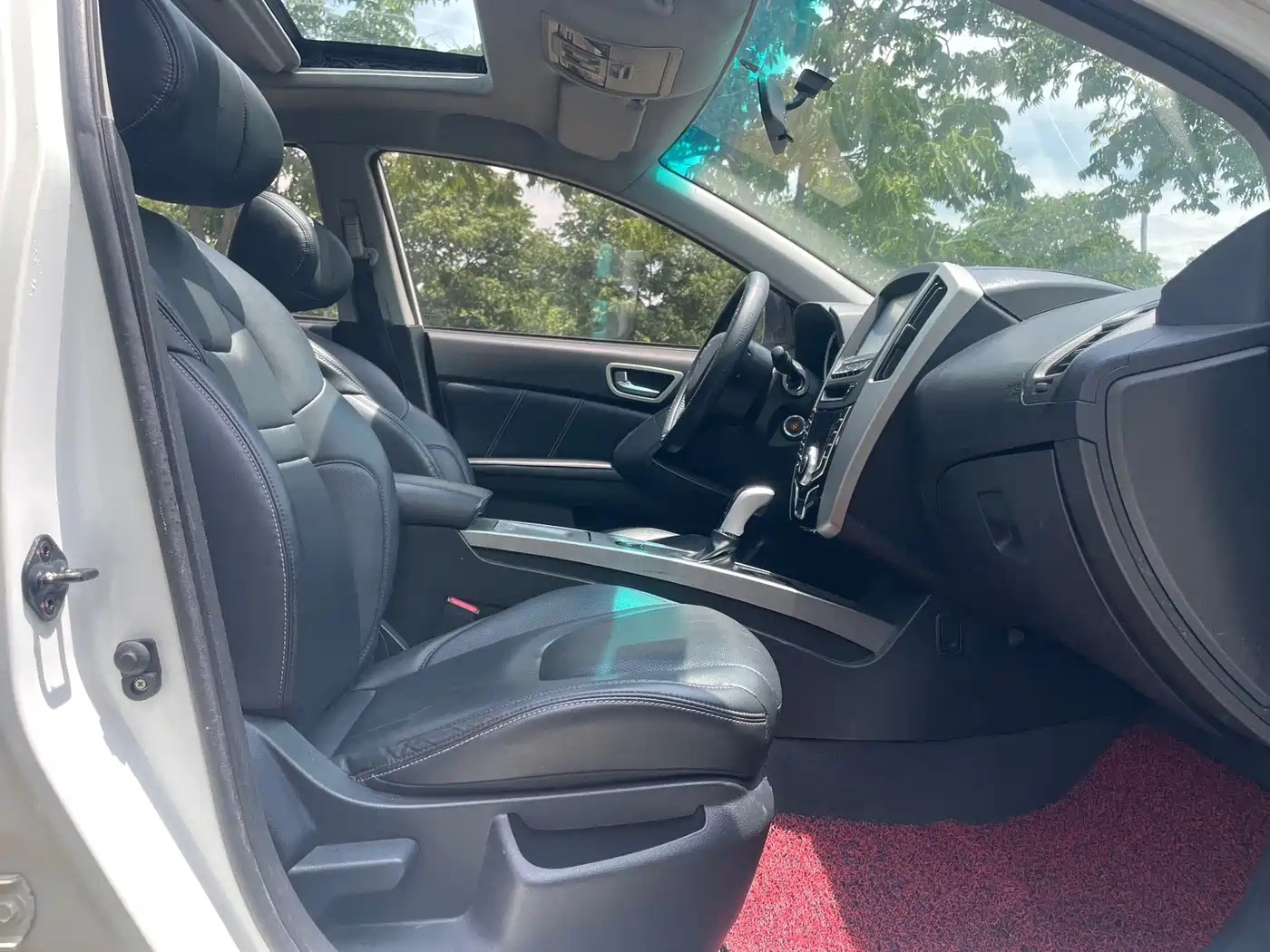 Luxgen U6 SUV 2014 2014 1.8T Fashion
