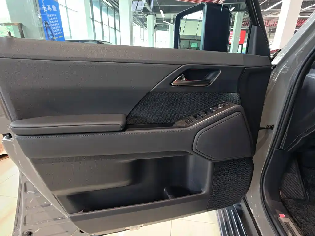 Lexus GX 2025 2024 OVERTRAIL Summit Edition