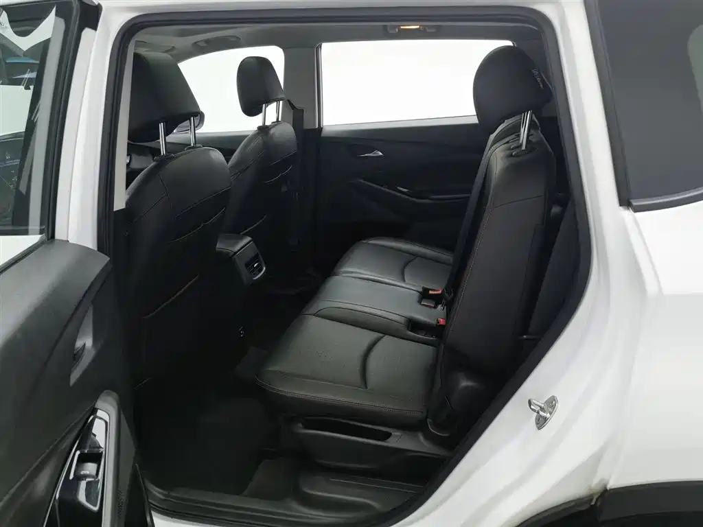 Chevrolet Volando 2018 Redline 530T Auto Premium Edition (5+2 seater) China V фото 15