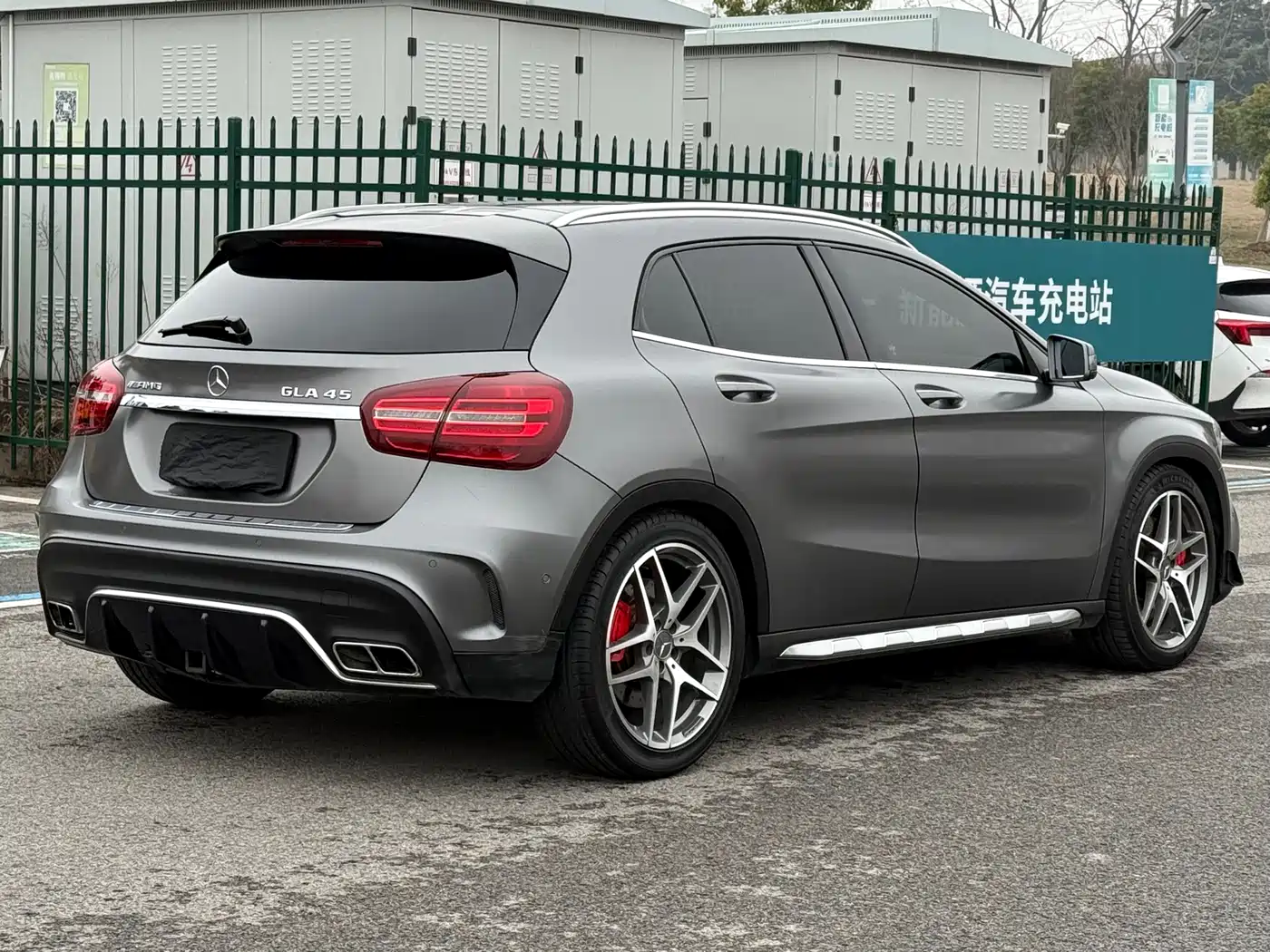 Mercedes-Benz GLA AMG 2017 AMG GLA 45 4MATIC фото 6