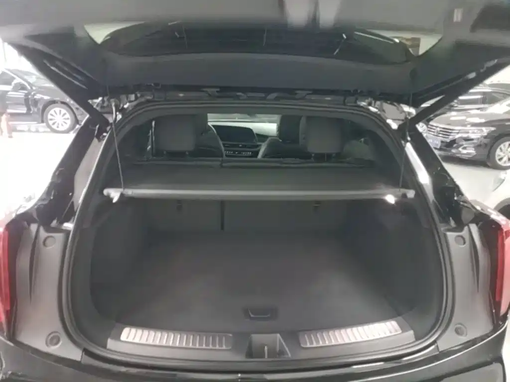 Cadillac GT4 2023 2023 25T Luxury Edition