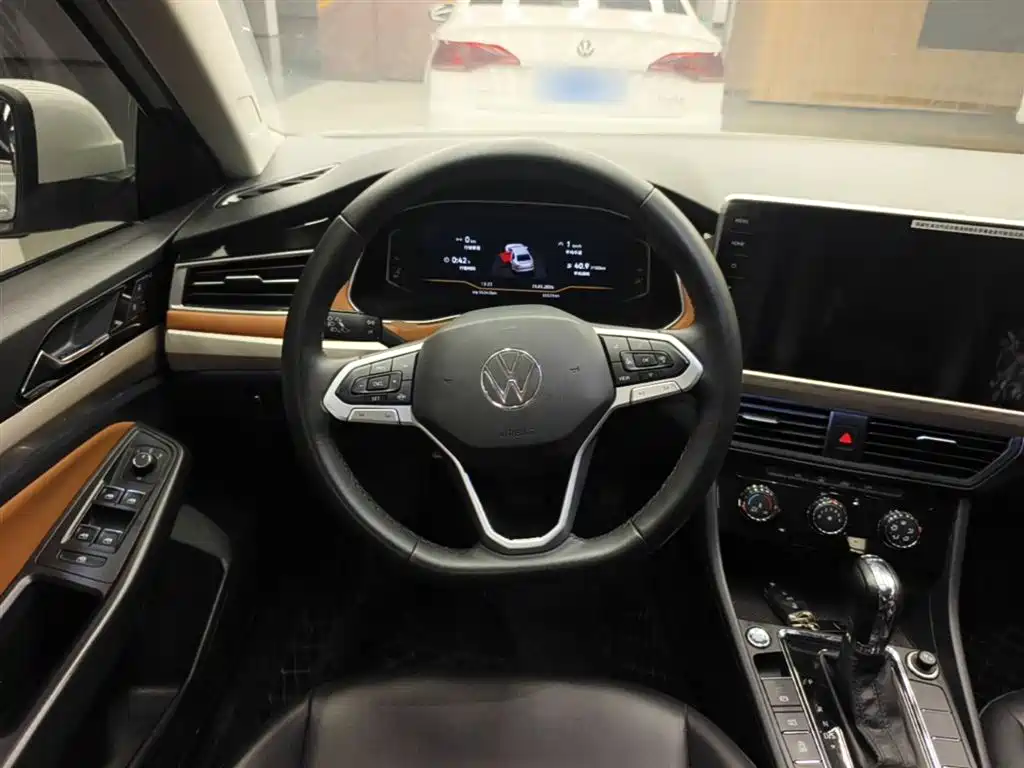 Volkswagen Bora 2024 200TSI DSG Joy Ride PRO Edition фото 17